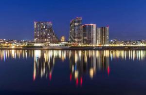 BW Metropolitan apartman 1308-with a view of the river and free garage parking