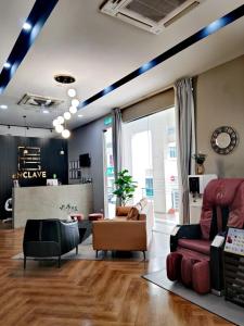 Enclave Business Hotel
