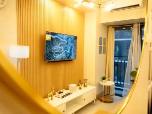Metro Haven l Wi-Fi & Netflix SHORE III 1067