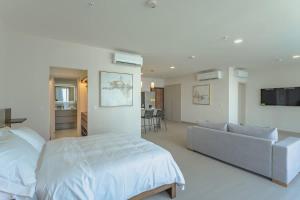 Corporate Stay Modern Studio in Panama City