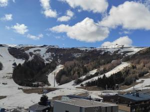 Appartement lumineux sud au cœur de Super Besse - FR-1-814-59
