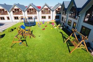 Comfortable wooden holiday homes near the beach