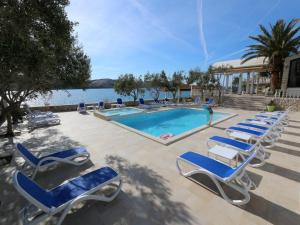 Adriatic Apartment with Large Terrace