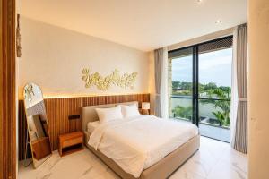 White Residence - Modern Villa near Pandawa Beach