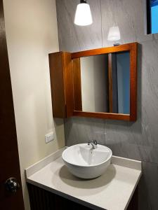 Departamento moderno, muy cómodo, amplio parqueadero