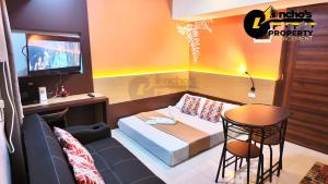Horizons 101 Corner Unit Premium Studio