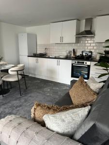 1A Central Bedford Apartment