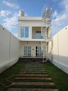 Benson Villa - With Indoor Pool