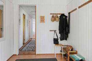 Holiday Home For 2 Families By The Water