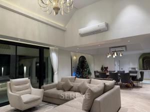 Serene House