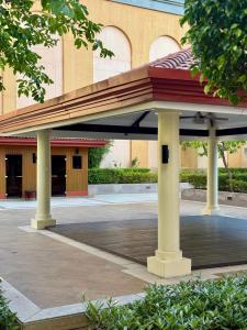 Venice Luxe Homey Studio , pool, sauna, Canal mall for 3 guests only