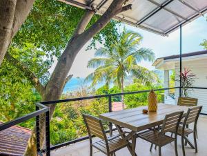 v27 Sunset Horizon Villa Seaview