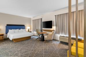 Hampton Inn & Suites Fort WorthForest Hill