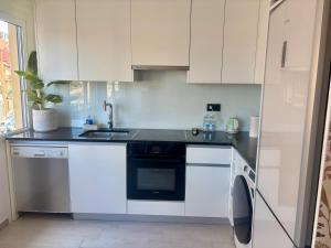 Cozy flat Steps from Monte Carlo Tennis & Beach
