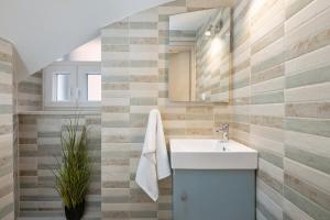 Gangadis Luxury House 1