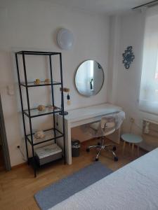 Apartment Issa -1min from the beach,free parking