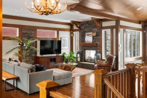 Fortunato Lottery Dream Home, Theatre & Spa Bath