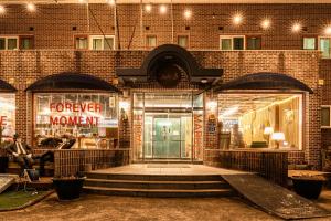 Jeju EQ Stay Hotel