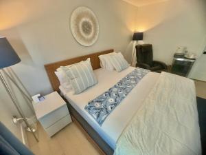 AeroZen Smart 3BR Hub