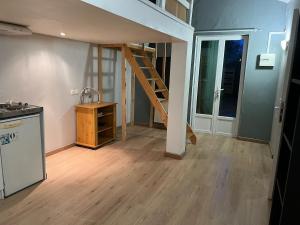 Spacious house near Bordeaux and vineyards