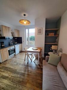Apartment with terrace in Paramé