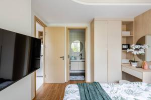 Fantasea Condo Near Cafe Del Mar & Rooftop Pool