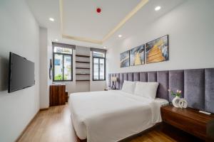 Golden Line Apartment Danang
