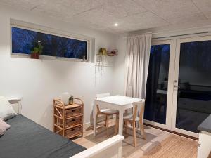Cosy guesthouse in peaceful garden surroundings