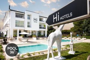 Hi Hotels Sirmione - Lakeview Pool