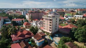 Bronam Central Suites