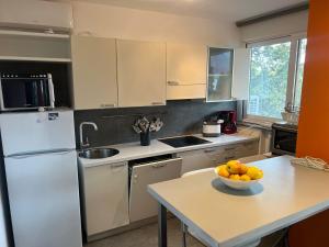 Inaya Apartment