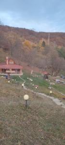 Cabana Din Deal lacul Izvorul Muntelui Bicaz