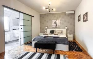 Amazing Home In Brest Pod Uckom