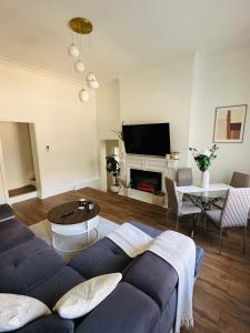 Serenity Escape - Sun&Sand with Parking and Balcony