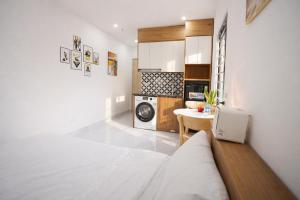 Green West Lake Residence