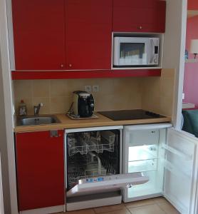 Maison avec piscine chauffée en résidence, 4 ou 5 pers, RDC, lac, nature et pêche