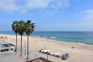 Torredembarra Beachfront apartment sleeps 6