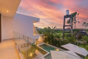 Luxe 4BR Villa Sunken Lounge Pool & Bathtub