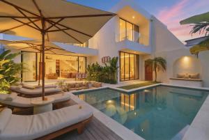 Luxe 4BR Villa Sunken Lounge Pool & Bathtub