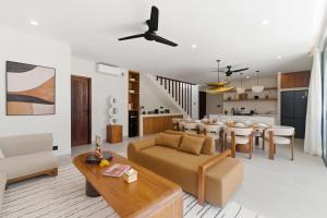 Luxe 4BR Villa Sunken Lounge Pool & Bathtub