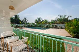 Yellowstone Resort Arambol