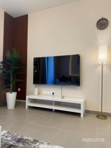 Elegant 1BR Apartment in Al Mouj