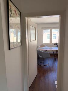 Luxury apartment in prime location with south-facing balcony