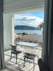 Beachway luxury studio A B