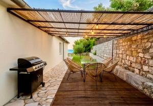 CASA-Sebastien villa climatisée piscine jacuzzi