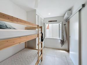 Roca Fornells, Carrer Major F39