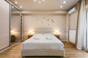 Propylaea View Apartment by A&A Residencies