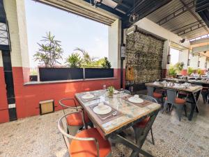Solaris Hotel and Club