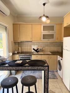 White Tulip Modern Apartment in Thessaloniki