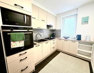 Flat - walking distance to the National Stadium